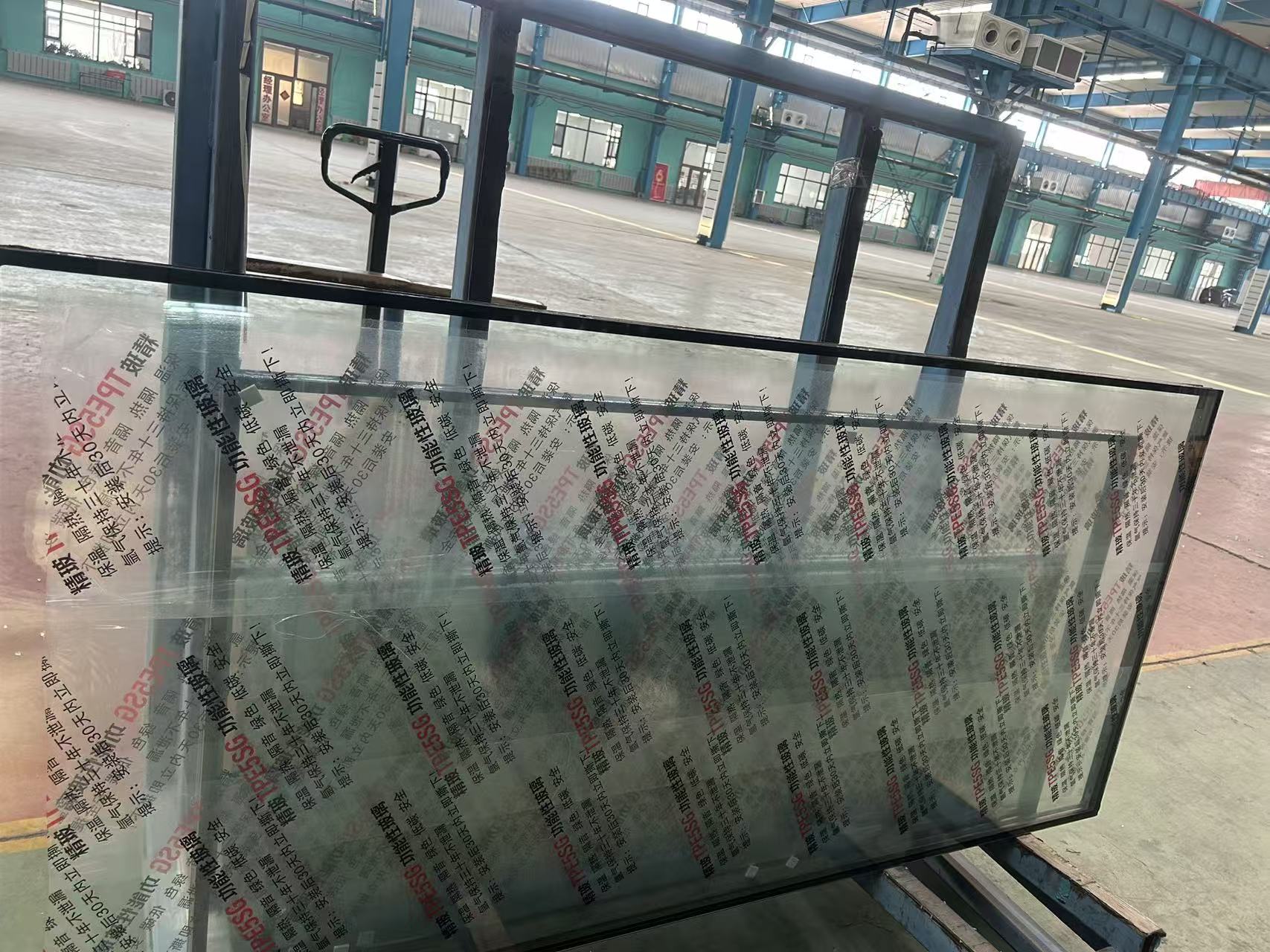 呼伦贝尔市玻璃源头工厂钢化玻璃 - 价格